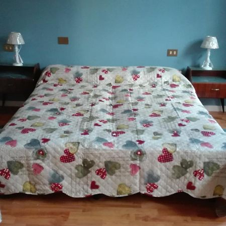 Bed and Breakfast La Civetta 2 Monvalle Екстер'єр фото